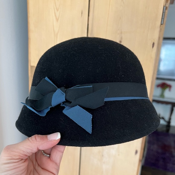 Black Cloche made by Hats in the Belfry. Brand New. 100% wool. - Picture 2 of 8